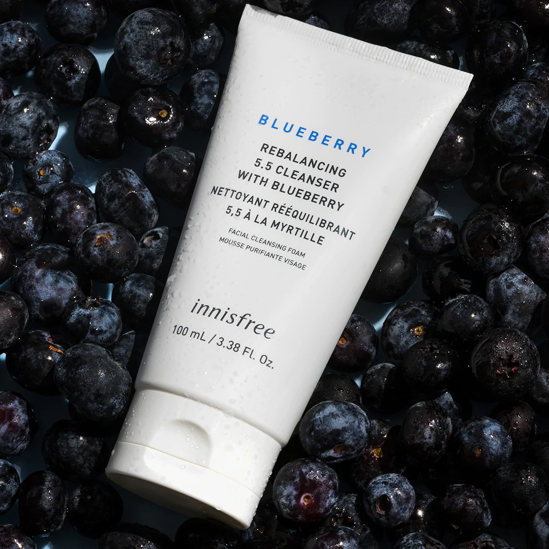 Rebalancing Cleanser with Blueberry